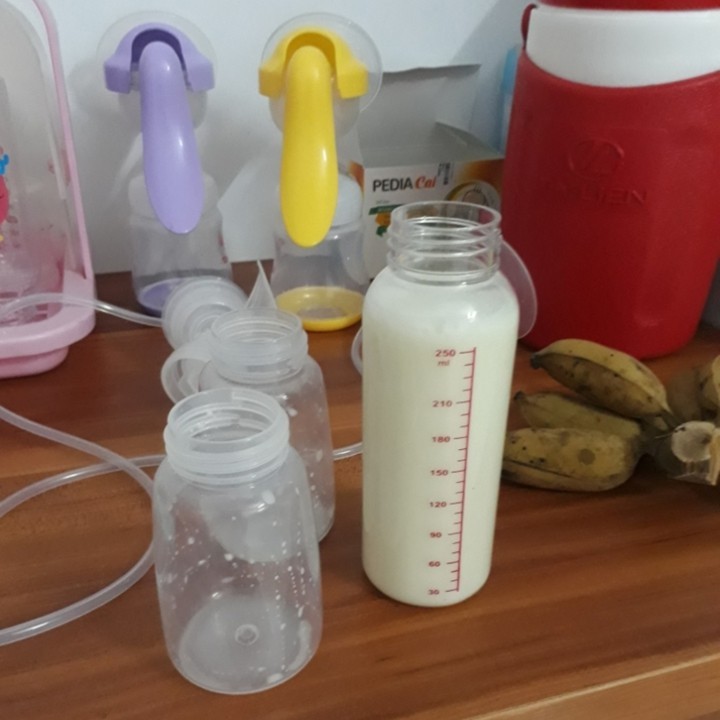 Máy hút sữa điện đôi Real Bubee Hút 2 bên Có Matxa kích sữa Hỡ Trợ Cắm Sạc Dự Phòng Khi Mất Điện Dễ Sử Dùng Cho Bà Mẹ