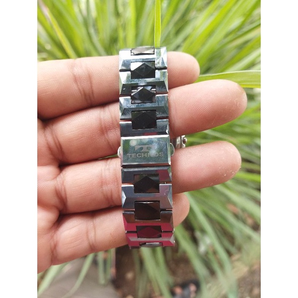 Đồng hồ Thụy Sĩ thương hiệu Technos