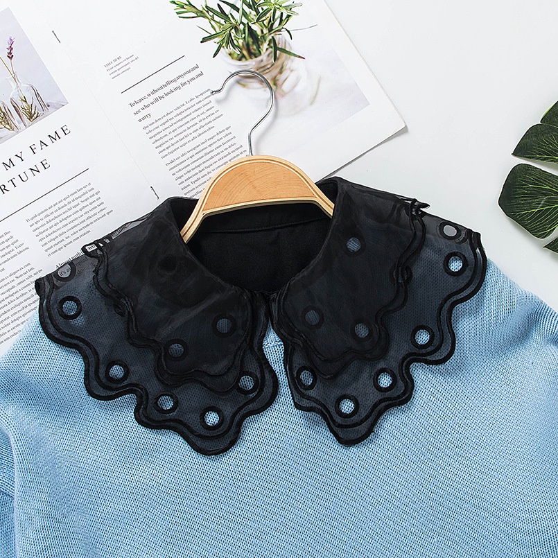 Cổ áo sơ mi rời cách điệu phối với đầm, áo - Mã AO53