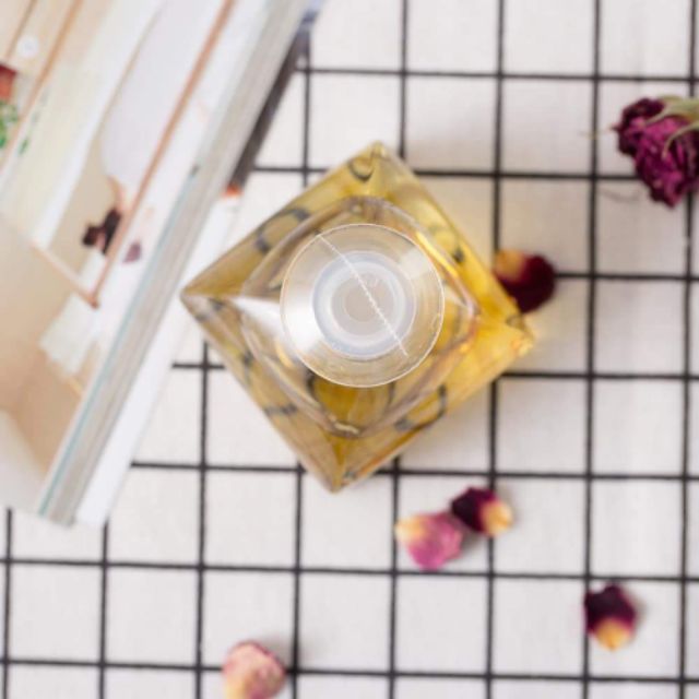 Tinh dầu khuếch tán que RD 14 với các mùi hương Rose , jasmine , lavender, lemongrass, ocean, violet, sakura, Ormanthus