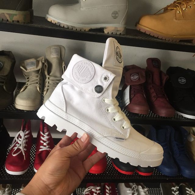 palladium trắng cổ cao
