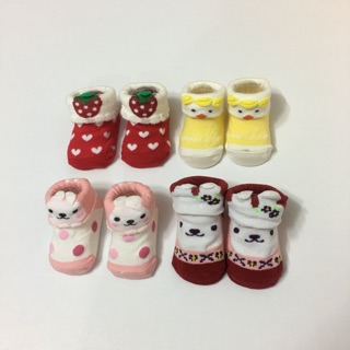 Set 4 đôi vớ sơ sinh ( tặng vớ cổ cao)