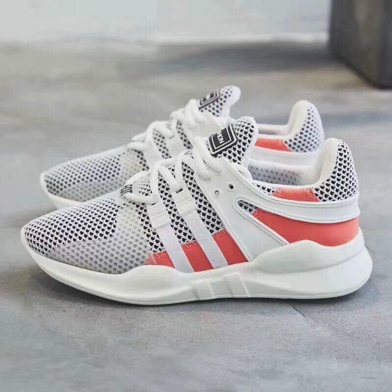 giày sneaker thời trang