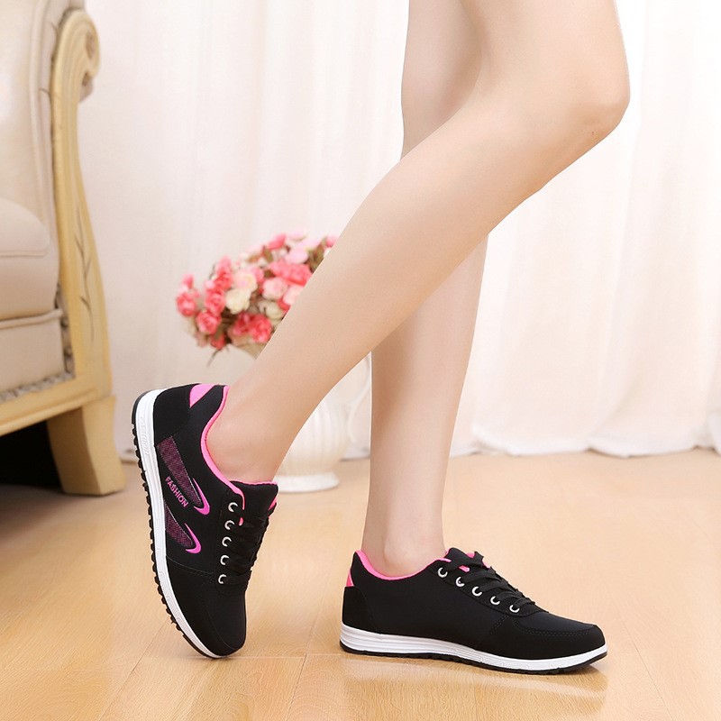 Giày thể thao nữ xinh xắn