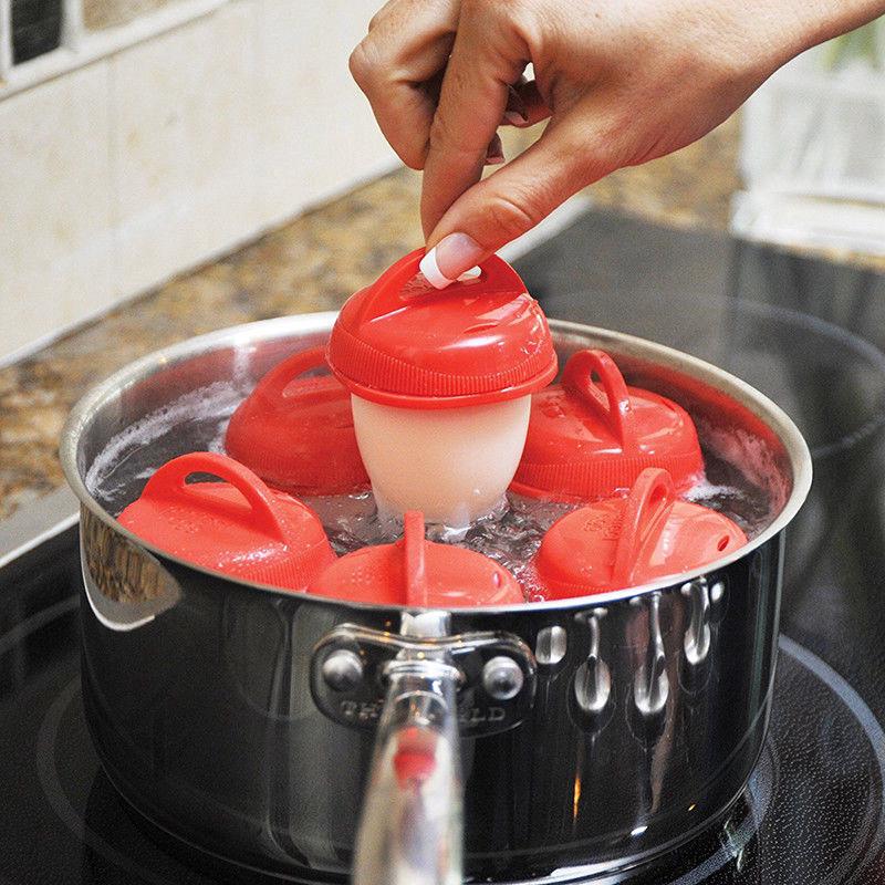 Dụng cụ luộc trứng bằng silicone