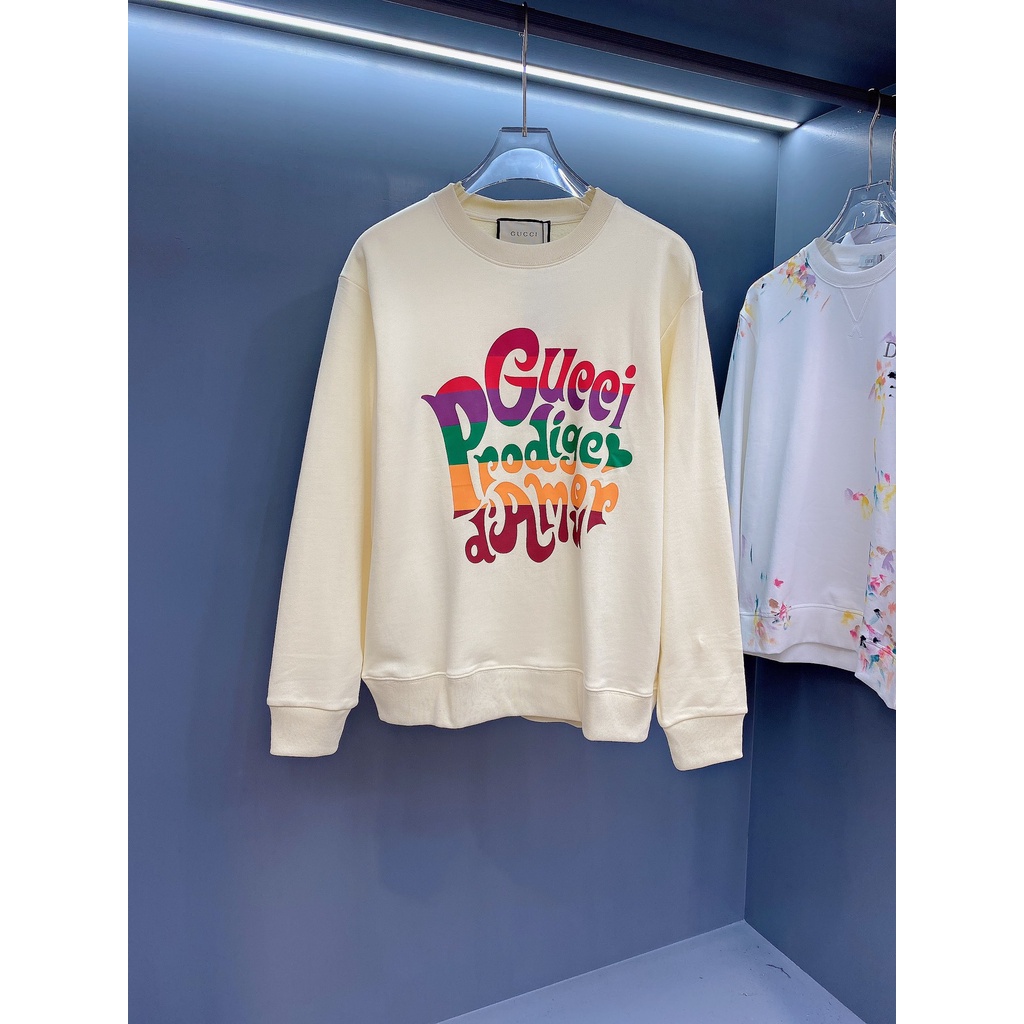 Áo sweater thời trang cao cấp GUCCI GG GC thiết kế tươi sáng và trẻ trung mang đến phong cách mới