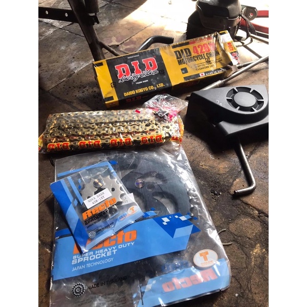 Nhông sên dĩa RECTO DID vàng tem xanh chính hãng xe Winner,Sonic,Ex 135,Ex150,Ex 155,Satria,Future led - RD