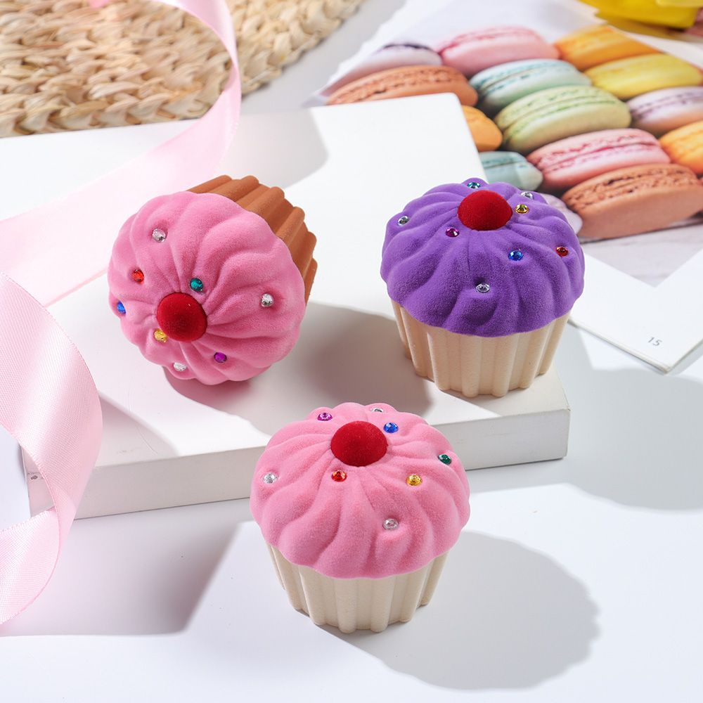 Hộp đựng trang sức nhẫn làm quà tặng hình bánh kem bằng flannel