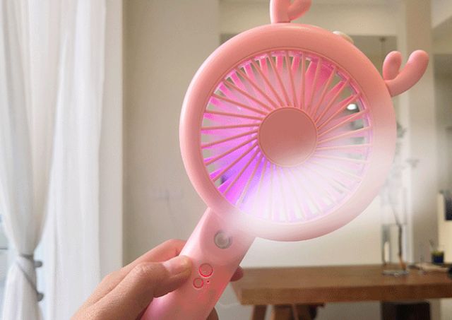 Quạt Phun Sương Cầm Tay Mini bản 2021