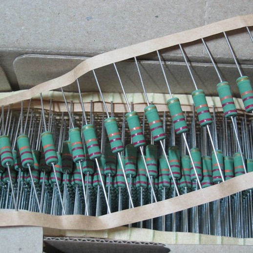 Điện trở vạch màu ABCO MORS 3W 22K 1% chân đồng