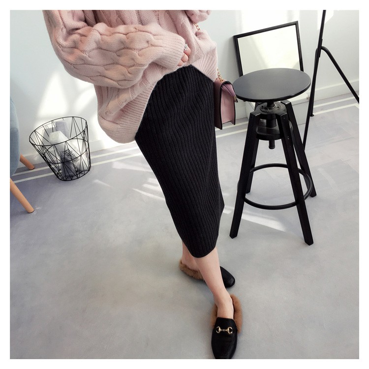 CHÂN VÁY NỮ BÚT CHÌ QUA GỐI XẺ TRƯỚC THỜI TRANG MYS