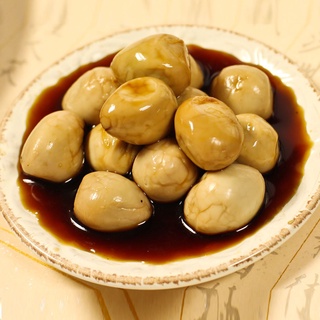 Trứng cút kho xì dầu (túi 4 trứng)