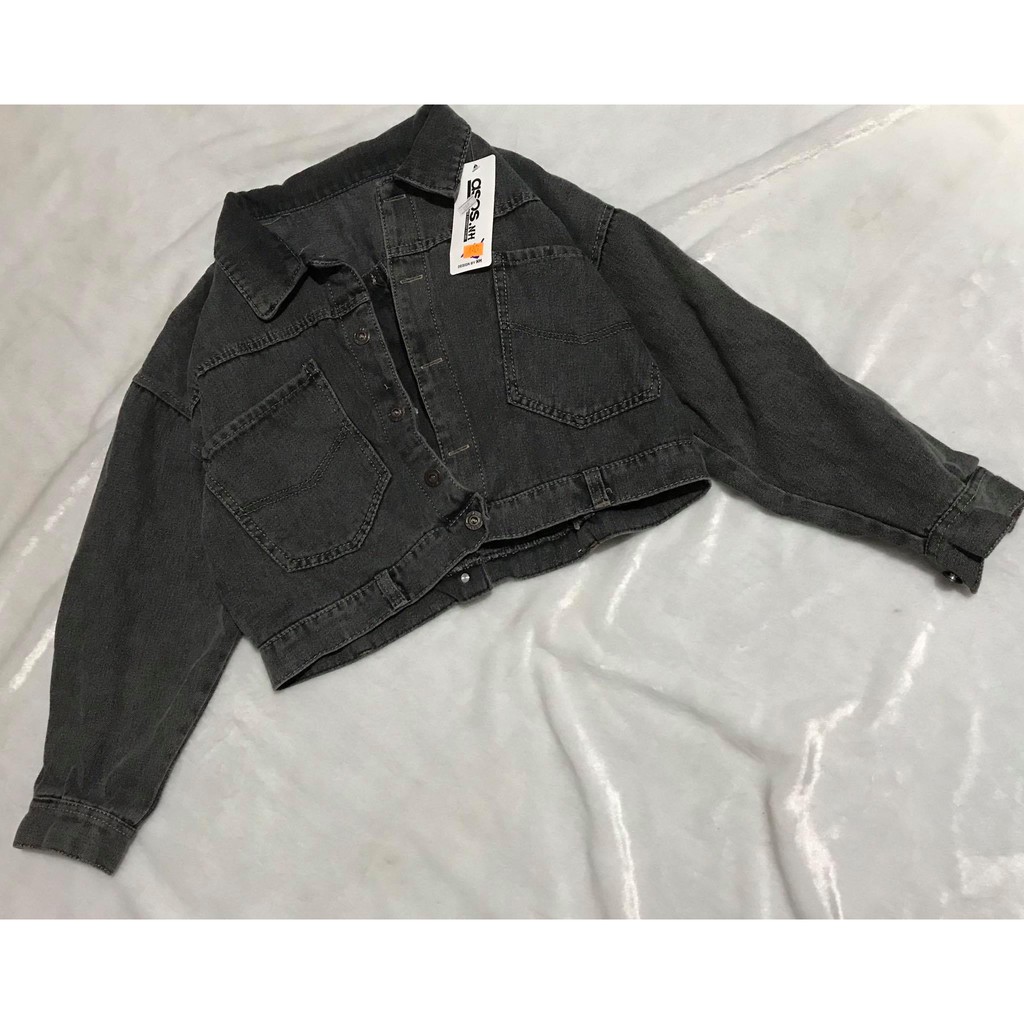 Áo bò dáng croptop cúc sau