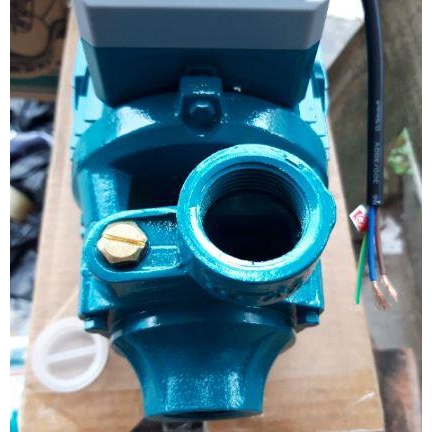 750W Máy bơm nước Total TWP17506