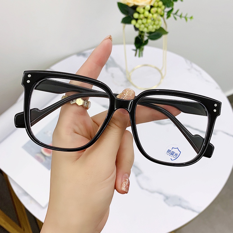 Kính Mát Gọng Vuông Chống Bức Xạ Cho Cả Nam Và Nữ