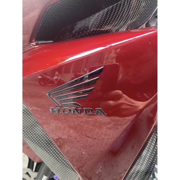 Tem Nổi Vario150 Màu Đen Bóng