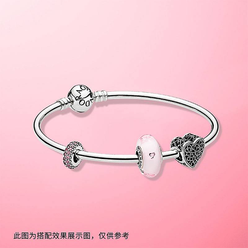 Vòng đeo tay phong cách cổ điển