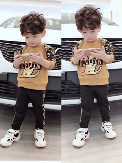 Bộ thể thao LV