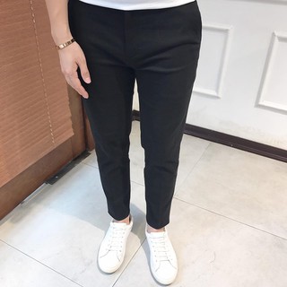 Quần âu màu đen