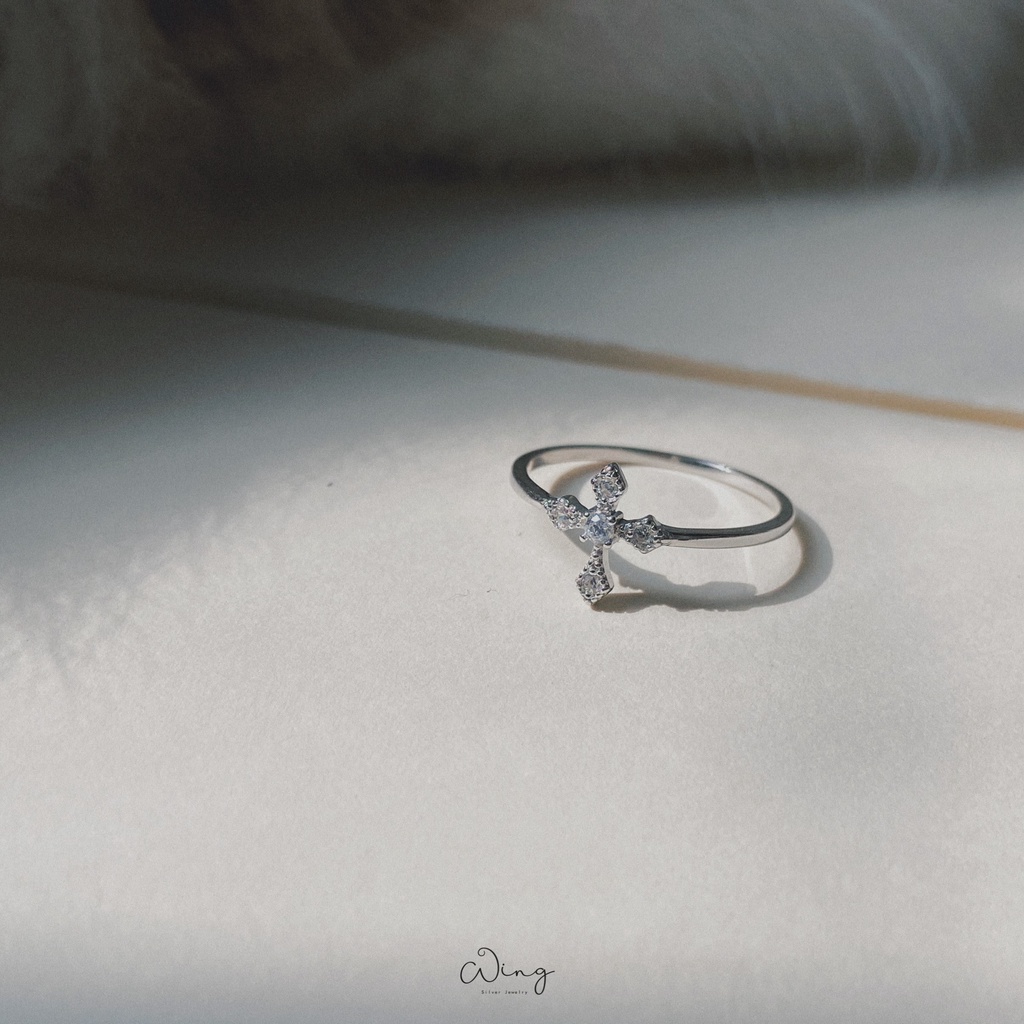 Nhẫn mặt thánh giá gắn đá - trang sức bạc The Wing Silver