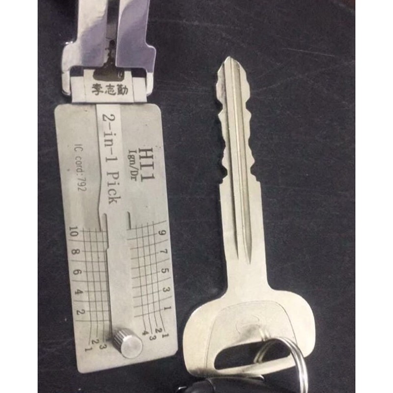 xe Ô.tô HINO dụng cụ 2 trong 1 mở và đo bi ( cây Hi1 )