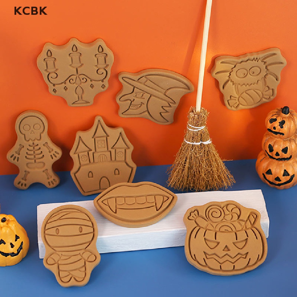 Set 8 Khuôn Cắt Bánh Quy Bằng Nhựa Hình Hoạt Hình Halloween