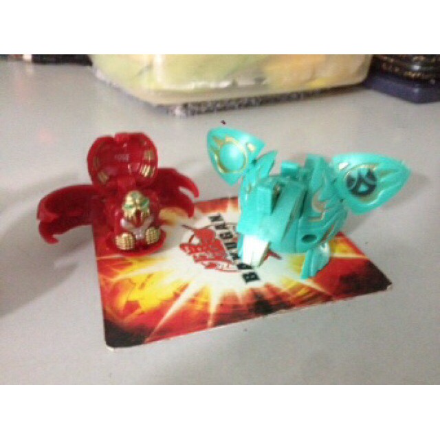 Bộ 4 chiến binh bakugan. Bakugan4