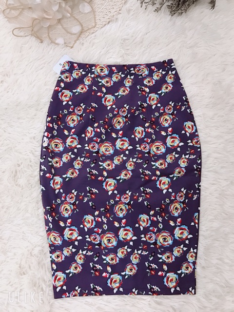 CHÂN VÁY BÚT CHÌ CẠP LIỀN HOẠ TIẾT | BigBuy360 - bigbuy360.vn