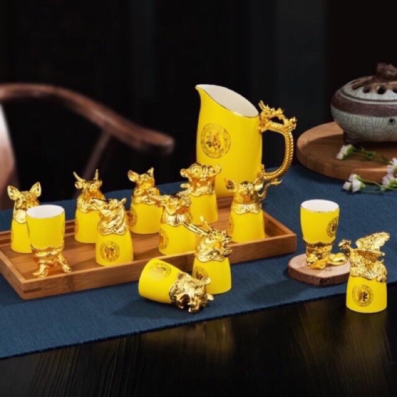 Bộ ly 12 con giáp cực độc đáo cao cấp hộp da 2 khoá cao cấp/ bộ ly rượu 12 con giáp/ quà tặng