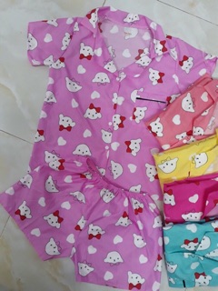 Bộ pijama mặc nhà