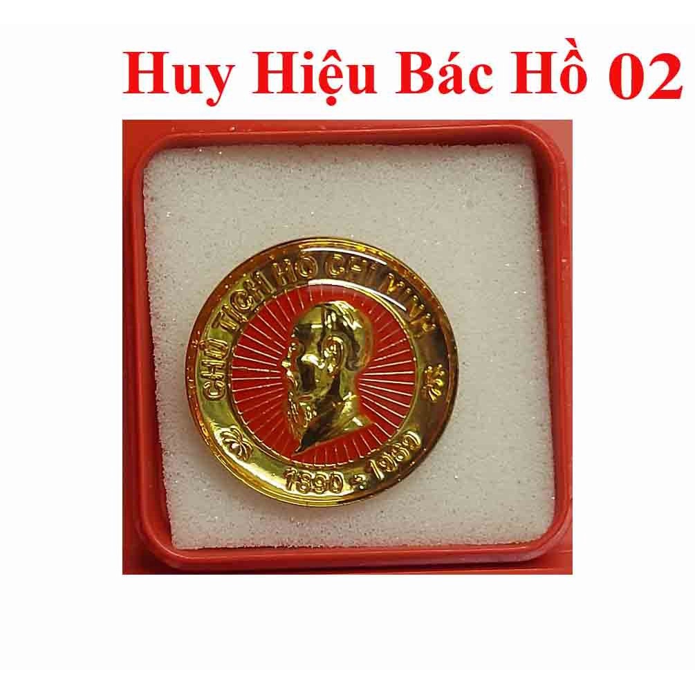 Huy Hiệu Mạ Vàng