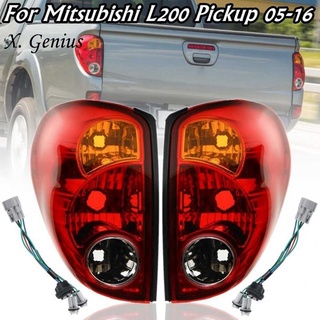 Đèn hậu bên phải cho xe Mitsubishi L200 Triton Colt 2005-2016
