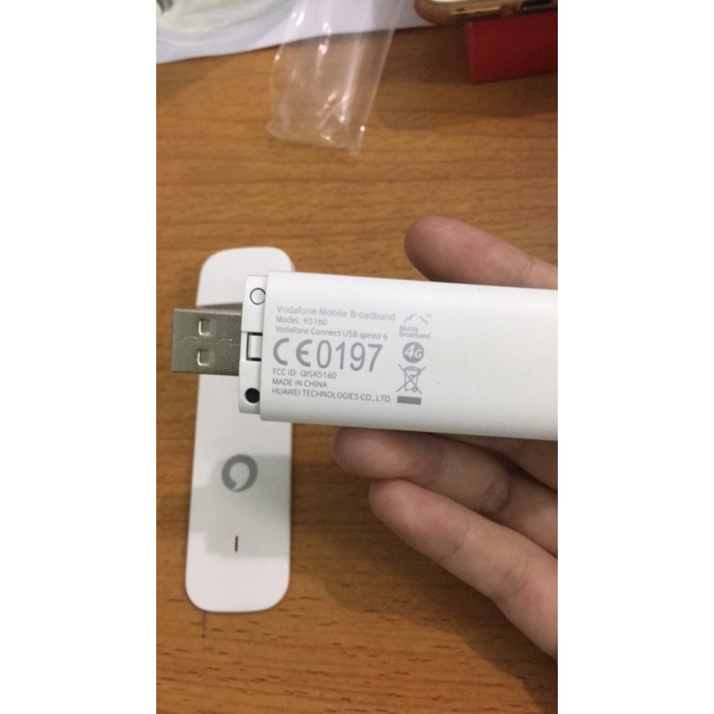 USB Dcom 4G LTE Vodafone K5160 150Mbps bản nâng cấp của huawei E3372