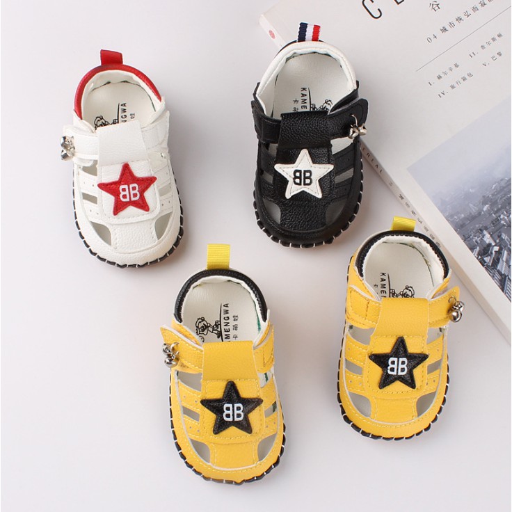 Sandal tập đi ngôi sao, đế cao su mềm có chuông nhỏ xinh