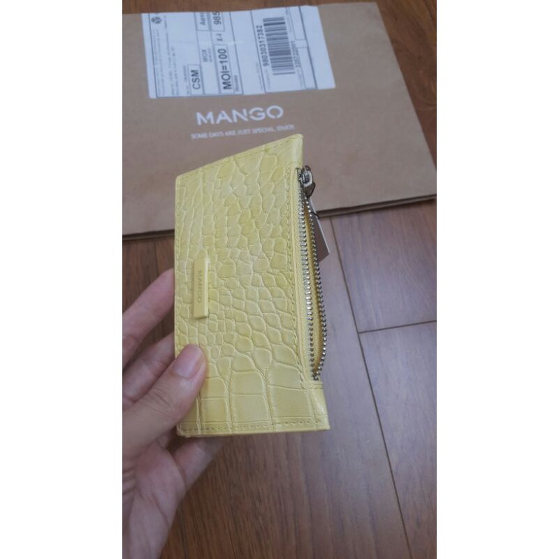 Ví đựng thẻ Mango - hxt Nga kèm bill