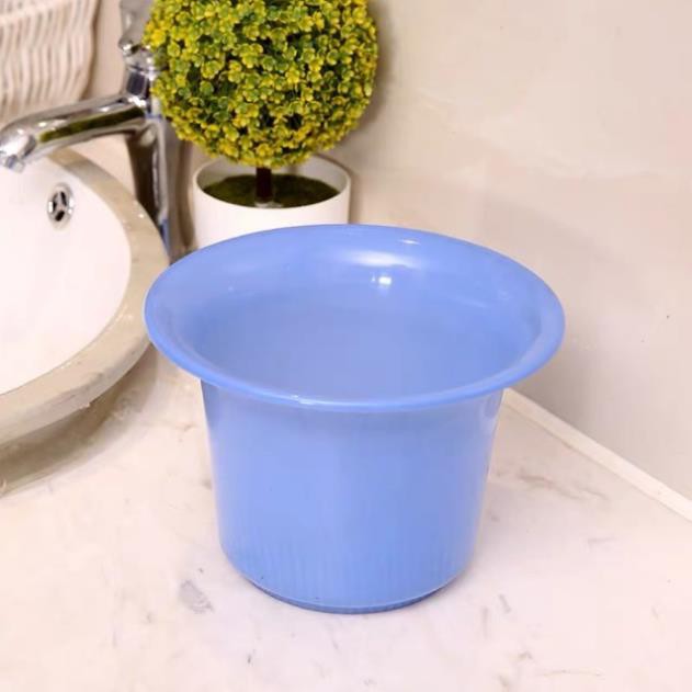 Bô vệ sinh 2 màu nhựa nhập khẩu GDTH