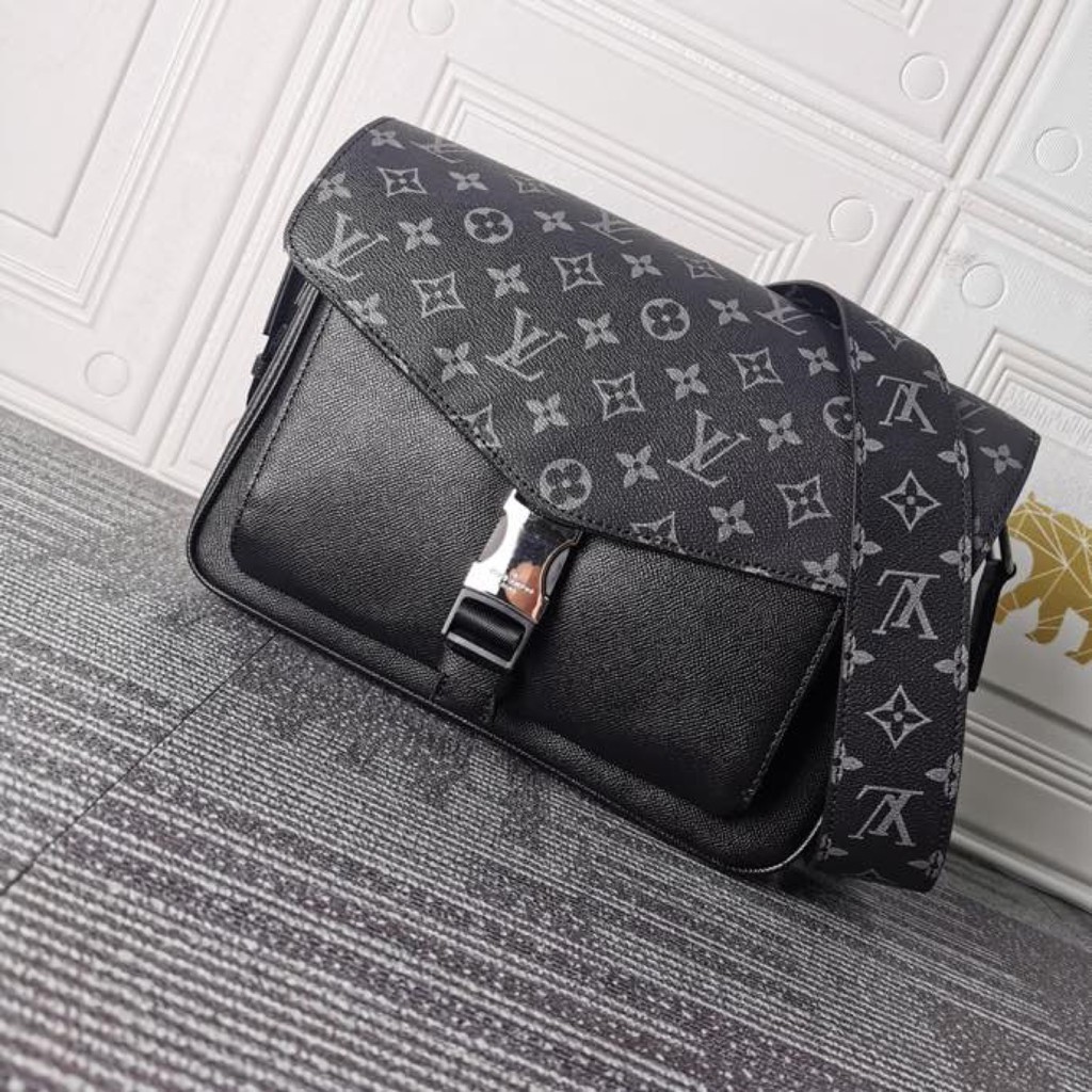Cặp công sở Louis Vuitton size 29 x 23 x 11.5cm