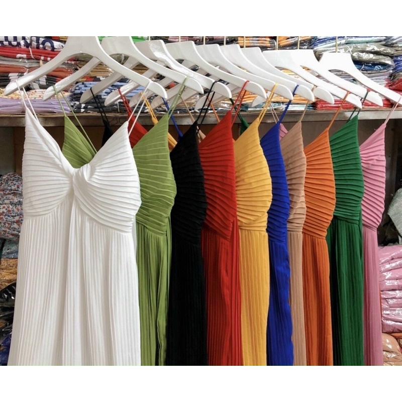 [ Mẫu mới ] Đầm maxi hai dây xếp ly xoắn ngực | BigBuy360 - bigbuy360.vn