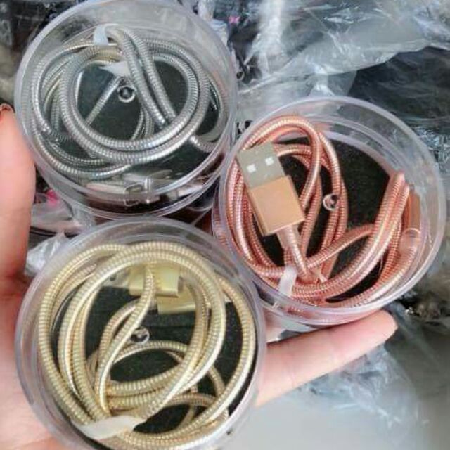 Cáp sạc chống rối bọc kim loại