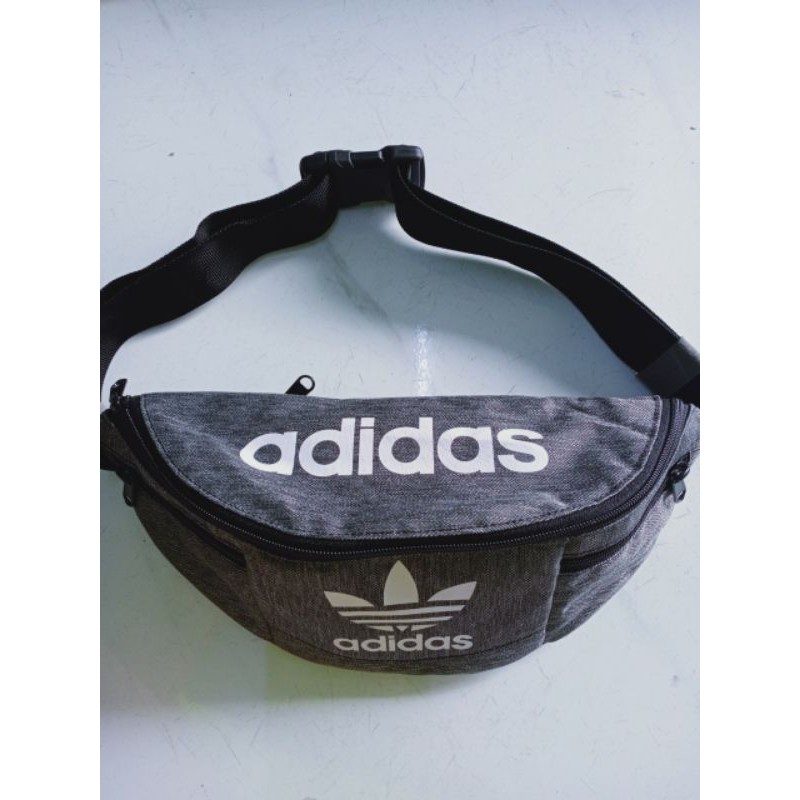 Bao tử đeo chéo