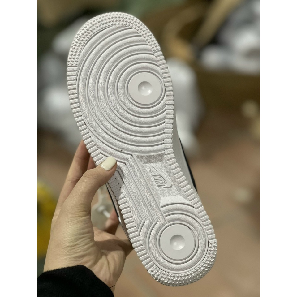 Giày Thể Thao Nam Nữ, Giày_Nike Trắng vệt đen Air Force 1 Hàng Đẹp Full Box Bill hót nhất 2022 | BigBuy360 - bigbuy360.vn