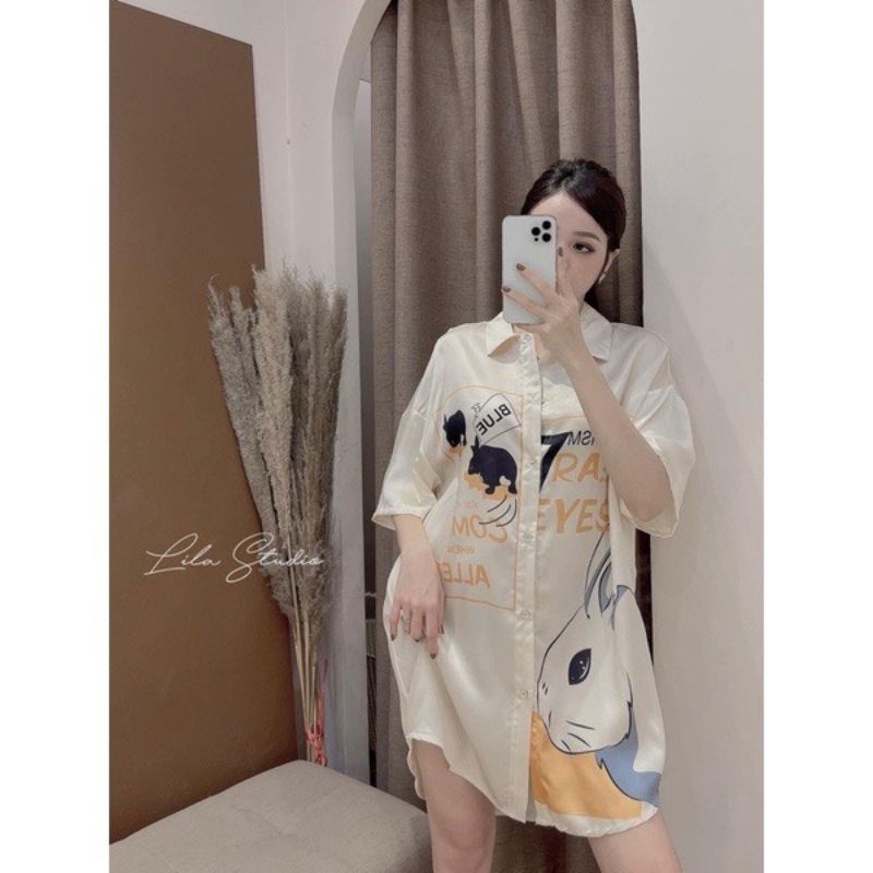 Đầm pijama đầm ngủ dê thương dài qua gối , chất liệu vải lụa satin mềm mịn mặc rất mái thoải mái , free size 45kg-70kg