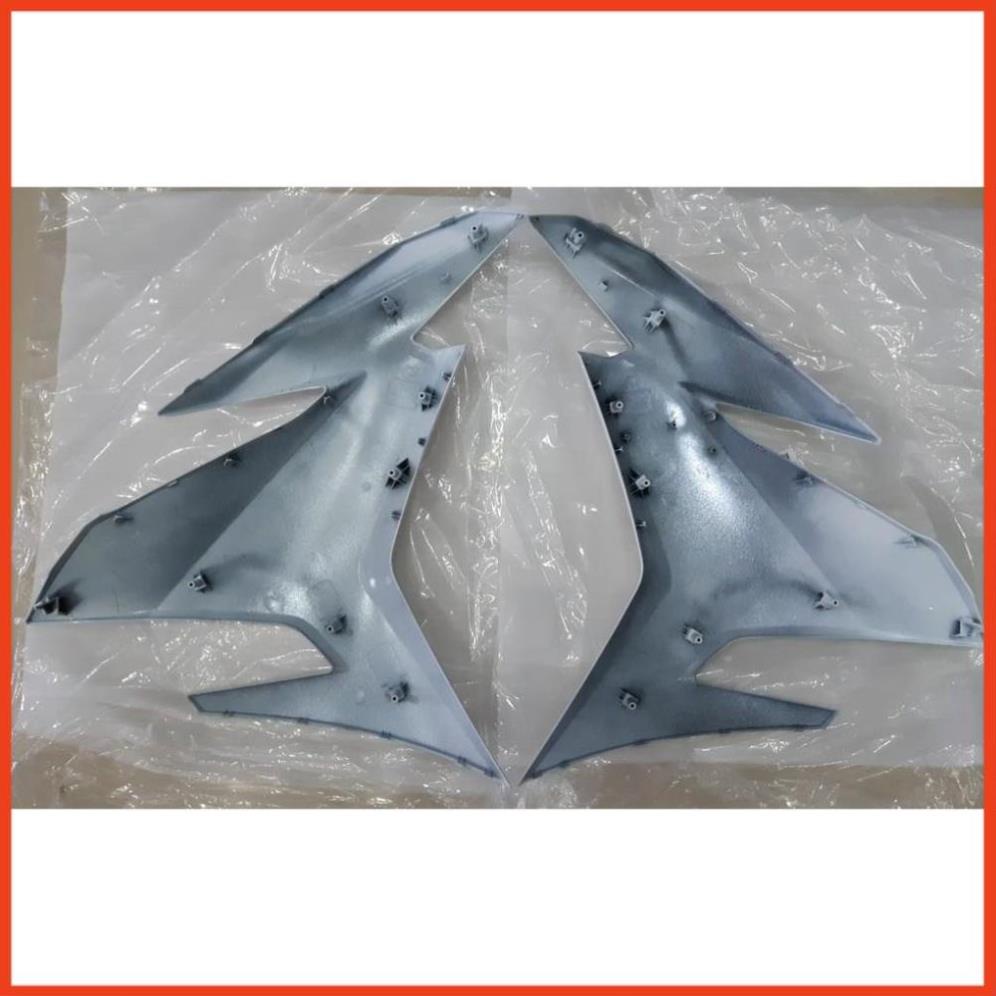 Cánh yếm ngoài zin Exciter 150 trắng