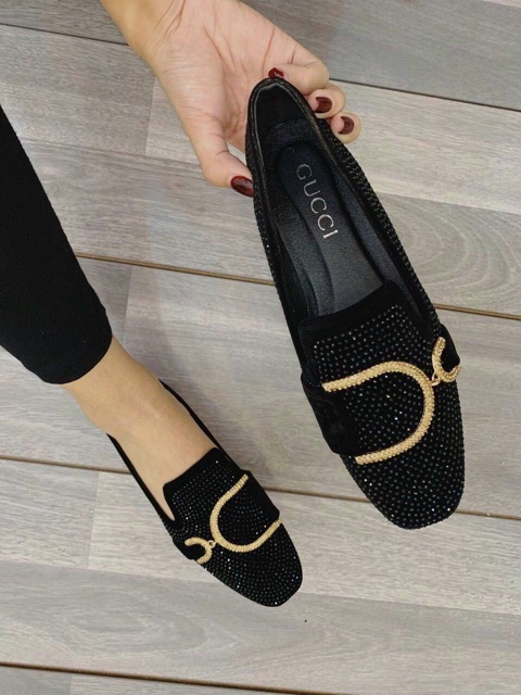 Slipon chữ D đá đen | BigBuy360 - bigbuy360.vn