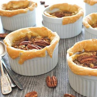 Ramekin sứ màu trắng