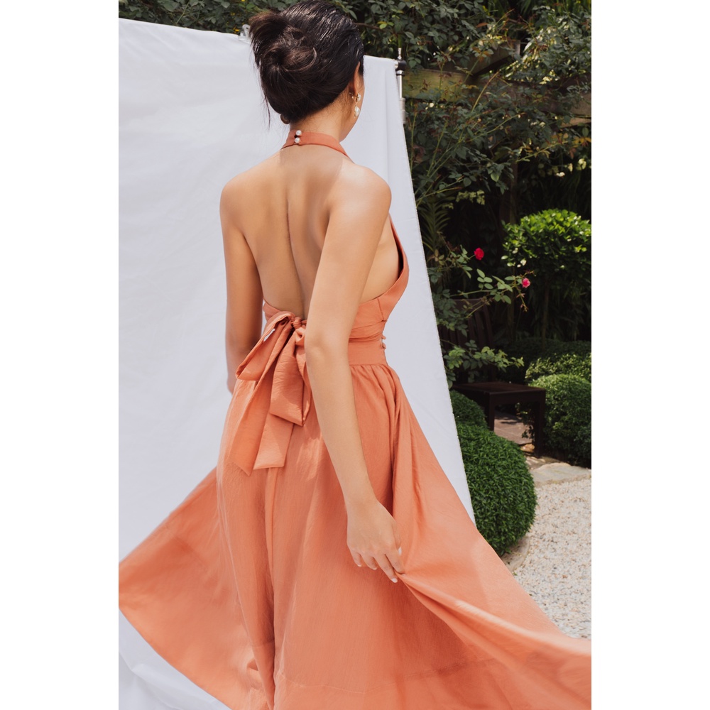Váy thiết kếCHOCOO Santana Dress thiết kế kiểu dáng cổ chéo hở lưng chất liệu tơ xước cao cấp