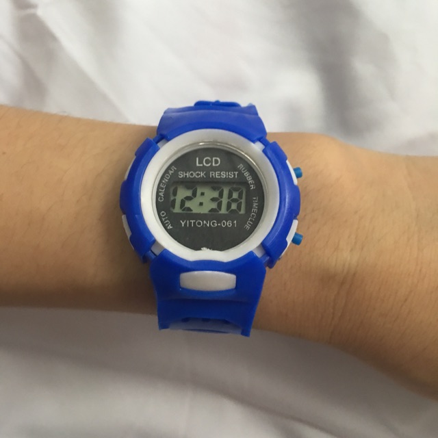 ĐỒNG HỒ ĐIỆN TỬ ĐEO TAY CHO BÉ | BigBuy360 - bigbuy360.vn