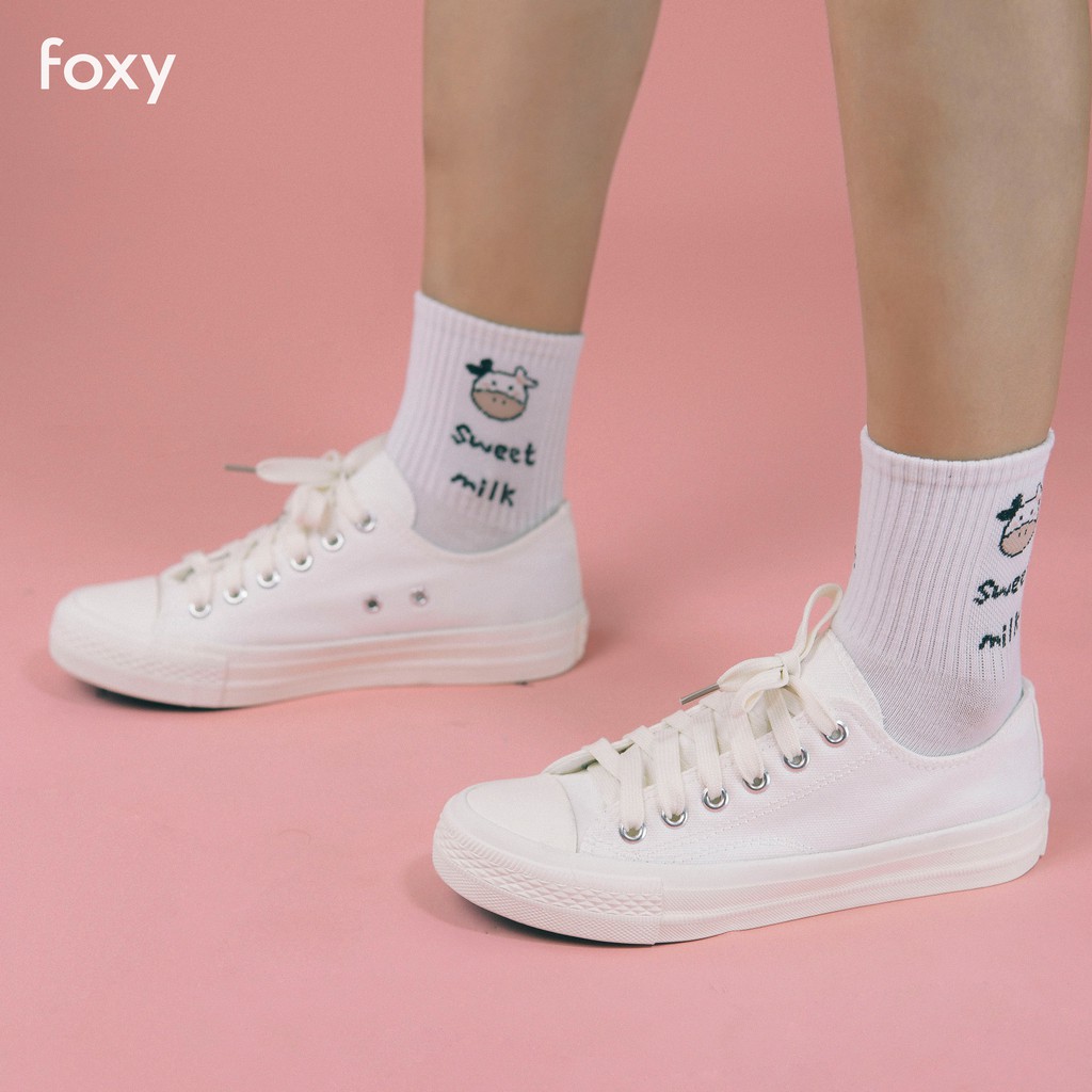 Giày Sneaker Nữ FOXY Đế Bằng Màu Trắng Be Dáng CV Basic Cổ Thấp - FOX021