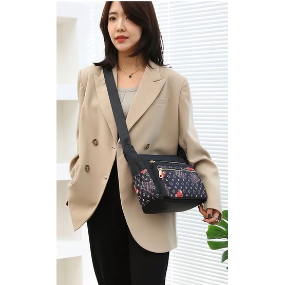 TÚI ĐEO CHÉO NHIỀU NGĂN ĐA NĂNG, CHỐNG THẤM NƯỚC SIZE 28CM TUI-115