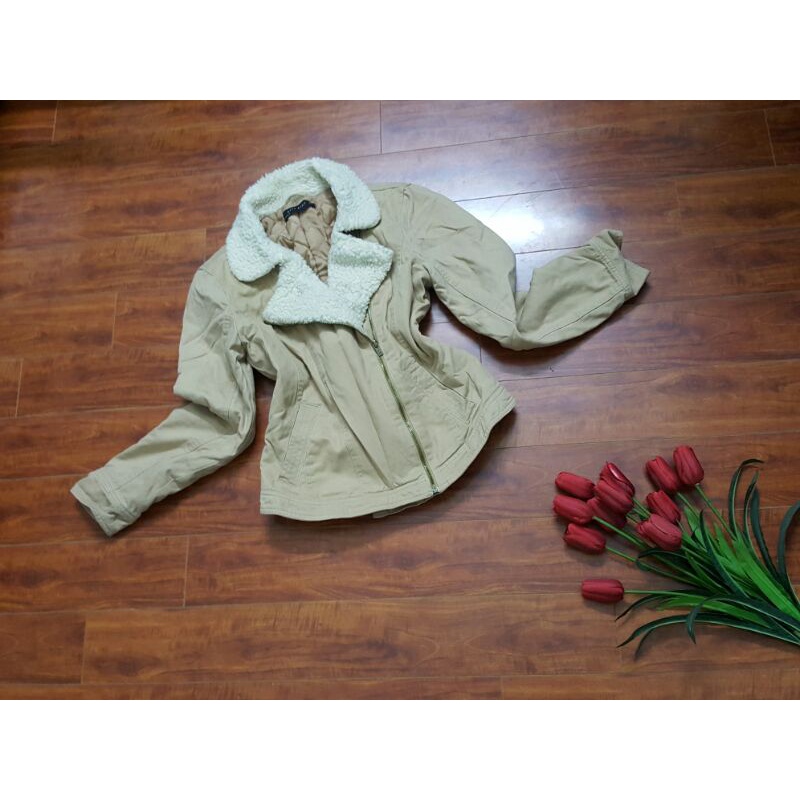 ÁO KHOÁC NỮ CỔ LÔNG